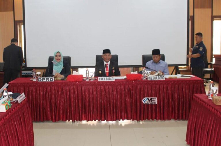 Wakil Bupati Murung Raya, Rahmanto Muhidin hadir membuka secara resmi kegiatan tersebut, mewakili Bupati Heriyus.