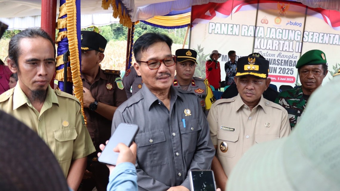 Ketua Dprd Barsel Pimpin Rapat Paripurna Ke 20 Masa Sidang Iii Tahun 2025