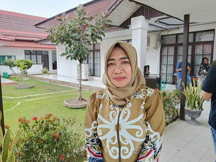 Ketua Komisi I Dprd Kabupaten Barito Selatan, Kalimantan Tengah, Idariani
