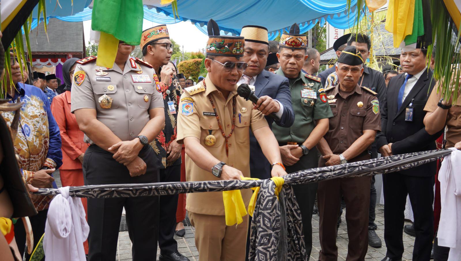 571104948 122253805520189312 3813546313260786305 N