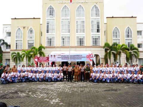 Kegiatan dibuka oleh Kepala Badan Kesbangpol Provinsi Kalteng, Katma F. Dirun