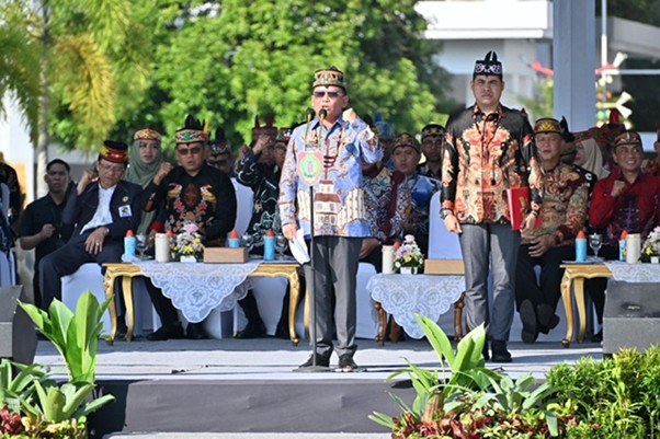 Gubernur Kalteng H. Agustiar Sabran saat pimpin Upacara Peringatan Hari Koperasi Nasional ke-78 Tingkat Prov. Kalteng di halaman Kantor Gubernur.