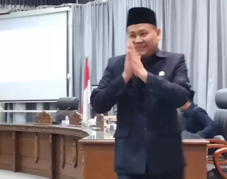 Whatsapp Image 2025 12 08 At 00.57.13