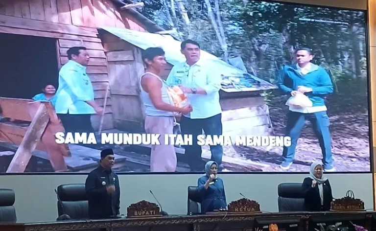 3b8f12b7 e024 4797 aa79 ebc8d9b557da